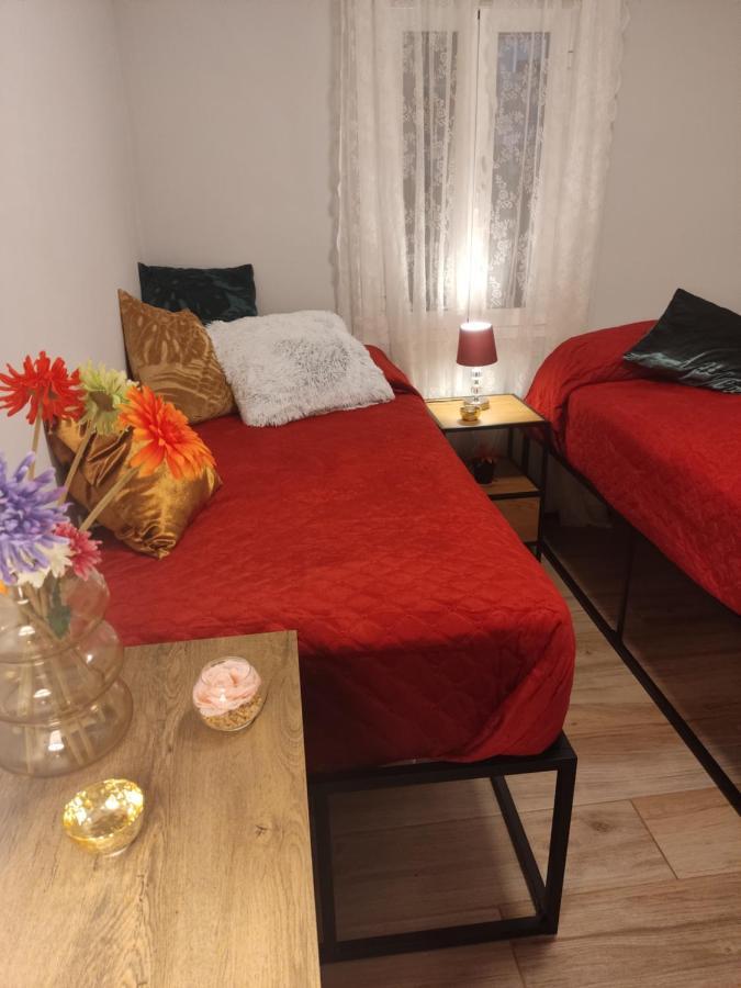 Mi Casa Es Tu Casa Apartment Sevilla Bagian luar foto